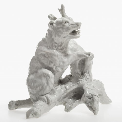 Bär auf Baumstrunk, Meissen um 1725. Johann Gottlieb Kirchner (1706-1768)