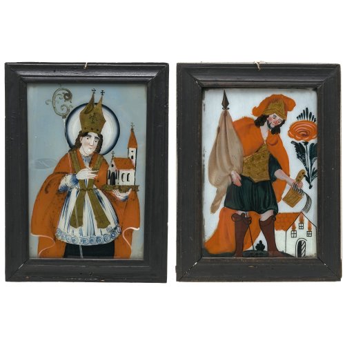 Zwei Hinterglasbilder. Buchers oder Sandl,  hl. Wolfgang bzw. hl. Florian. Tempera/Glas, je ca. 25 x 17 cm. Eines mit Kratzspuren, ein Rahmen neuzeitlich.