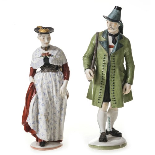 Zwei Trachtenfiguren. Nymphenburg. Porzellan, farbig staffiert. Best., rest. H. 19,5-22 cm.