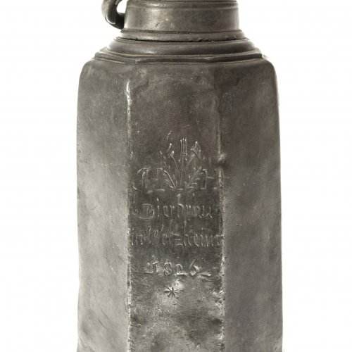 Schraubflasche. Zinn. Dat. 1826. H. 19 cm.