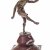 Tanzender Knabe mit Flöte. Bronze, auf Marmorsockel montiert. H. 15,5 cm. Sockel 8,5 cm. Rep.