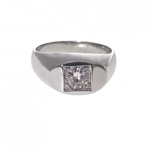 Herrenring. Diamant, Mittelstein. Piquet, IJ. Ca. 0,7 ct. 14 K WG. Weite 54.