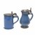 Zwei kleine Fayencekrüge. Blaue Glasur, Zinndeckel. Leicht best. H. 12-14 cm.