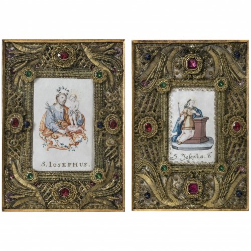Zwei Klosterarbeiten mit Aquarellmedaillons: Hl. Joseph und hl. Josepha. Rest., Rahmen erg. Je 19,5 x 13,5 cm.