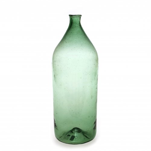 Mineralwasserflasche. Österreich. Hellgrünes Glas, H. 27 cm.