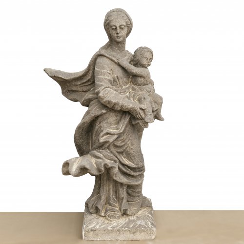 Gartenfigur. Madonna mit Kind. Steinguss. Besch. H. 70 cm.