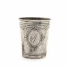 Becher. Silber, Frankreich. Gravurdekor. H. 8,5 cm.