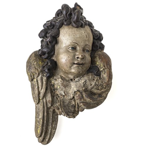 Engelskopf. Weilheimer Schule. 17./18. Jh. Holz, übergangene Farbfassung, Reste der Alten Fassung erhalten. H. 37 cm. Best., rest.