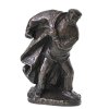 Barlach, Ernst. Bauer, sich einen Mantel anziehend. Bronze, H. 25 cm. Posthumer, nicht vom Künstlernachlass autorisierter Nachguss.