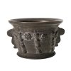 Mörser. Bronze, gerippt, Grotesken. H. 7,5 cm.