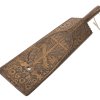 Mangelbrett. Holz, Flachschnitzarbeit. L. 60 cm.