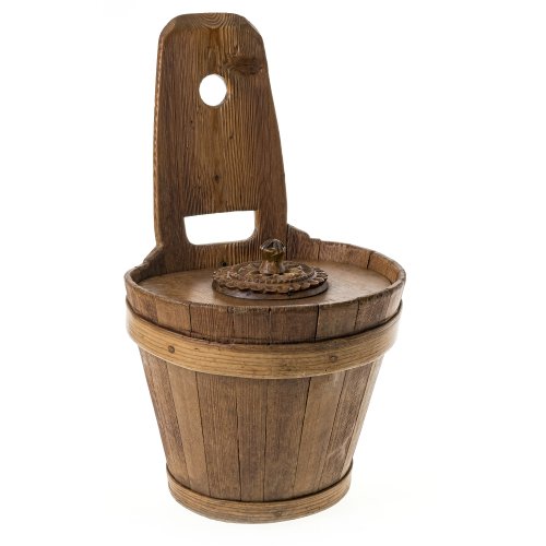 19. Jh. Daubengefäß. Fass H. ca. 25 cm, insges. H. 49 cm. Besch., einzelne Dauben locker.