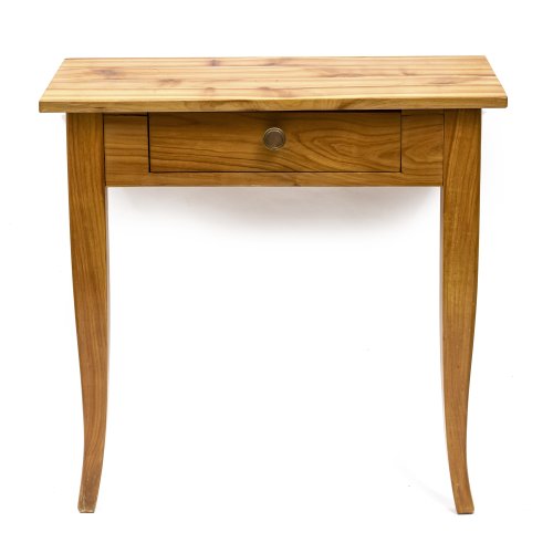 Konsoltisch. Deutsch, 19. Jh. Kirschbaum furniert. 74 x 75 x 34 cm.