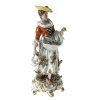 Gärtnerin. Porzellan, farbig staffiert. Gemarkt. Sitzendorf, um 1850. H. 18 cm.