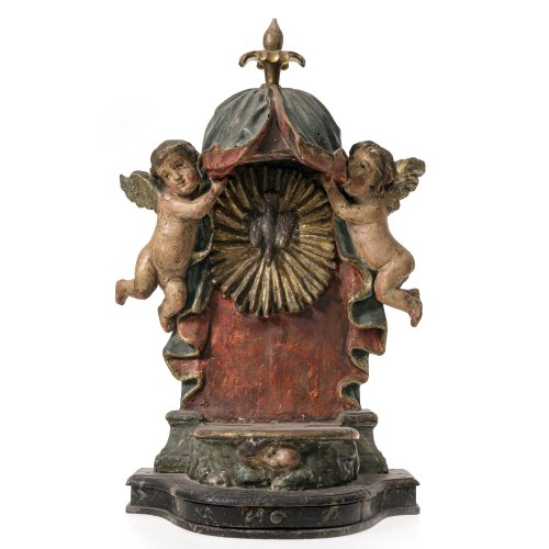 Baldachin-Konsole mit Putten. Italien. Holz, übergangene Farb- und Goldfassung. Besch., rest. H. 54 cm.