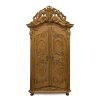 Bauernschrank, Irschenberg. Holz, ungefasst, geschnitzt. 206 x 120 x 43 cm. Min. best., rest., Risse.