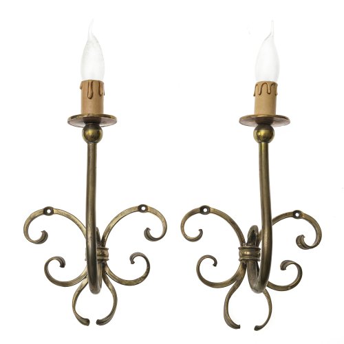 Ein Paar Wandappliken. Messing, einflammig. H. 30 cm.