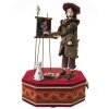 Maler-Musikautomat, Le Pierrot Musical. Schweiz, 20. Jh. Gebaut von Michele Bertrand. Bewegungsautomat mit Walzenspielwerk. Textilien/Holz/Metall/Feinmechanik. Leicht besch., überholungsbedürftig, aber funktionsfähig. 40 x 28 x 26 cm.