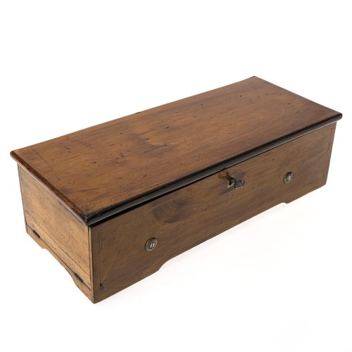 Klaviermusik-Spieldose. Nicole Frères, Genf. Holzgehäuse. Alterungsspuren, In der Schweiz vor ca. 15 Jahren fachmännisch überholt. 11 x 39,5 x 16 cm.
