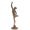 Italien. Ton. Figur des Götterboten Hermes. Im Stil der Renaissance, nach einem Modell von Gianbologna. Unten am Sockel PP. Gestufter Zylindersockel. H. 86 cm. Minim. best.