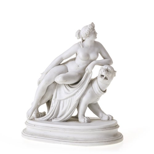 Ariadne auf dem Panther. Anfang 20. Jh. Entwurf Johann Heinrich Dannecker (1758-1841). Biskuitporzellan, ungemarkt. Unterseitig geprägte Modellnummer 