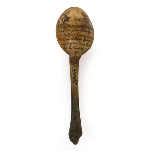 Sterzinger Hornlöffel. Gebrauchsspuren. 17,5 cm.