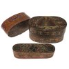 Drei Spanschachteln. Alterungsspuren. L. 27,5 cm, 28,5 und 24 cm.