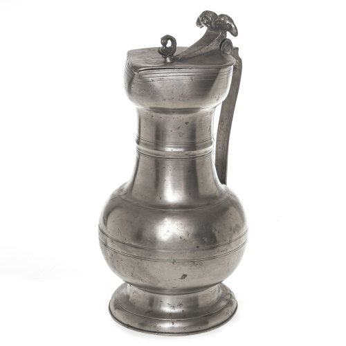 Große Deckelkanne. Schweiz. Zinn. H. 34 cm.