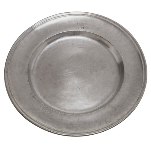 Große Breitrandplatte. Salzburg. Zinn. ø 46,5 cm.