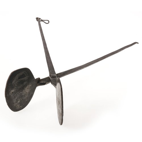 Hostieneisen. 18. Jh. Schmiedeeisen. Kreuzigungsdarstellungen. L. 75 cm. Alterungsspuren.