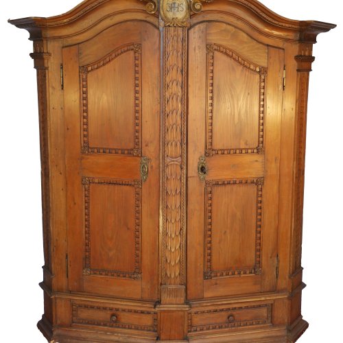Bauernschrank