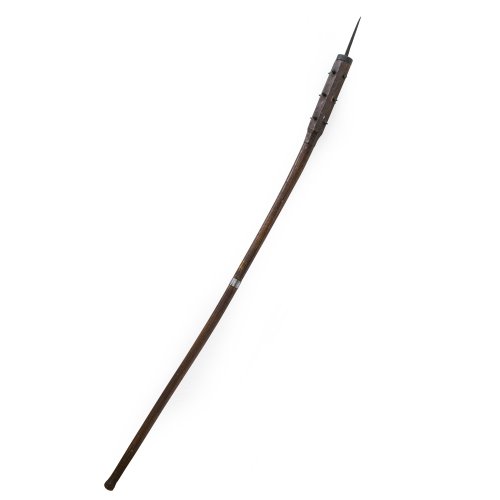 Morgenstern. Schweiz. Länglicher achtkantiger Kopf, übergehend in Rundschaft. Am Kopfende ist eine klingenartige Spitze eingesetzt. Seitliche Kolbenfläche mit 12 Dornen besetzt. H. ca. 190 cm. Alterungsspuren.