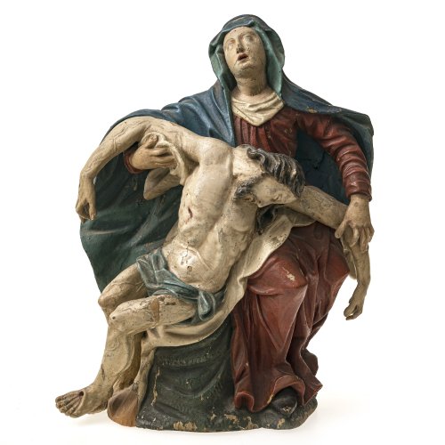 Pietà. Götsch, Umkreis. Holz, übergangene Farbfassung. Leicht besch., rest., erg. H. 39 cm.