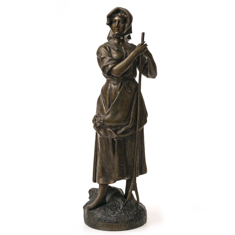 Figur "Faneuse". Frankreich, frühes 20. Jh. Bronze/galvanischer Guss, Darstellung einer Heumacherin. Im Guss sign. "Ch Perron". Hergestellt in Paris, Frankreich. Nach Charles Perron (1862-1934). H. 44 cm. Minim. Gebrauchsspuren. Hauptbild zu Objekt, Figur "Faneuse". Frankreich, frühes 20. Jh. Bronze/galvanischer Guss, Darstellung einer Heumacherin. Im Guss sign. "Ch Perron". Hergestellt in Paris, Frankreich. Nach Charles Perron (1862-1934). H. 44 cm. Minim. Gebrauchsspuren.,