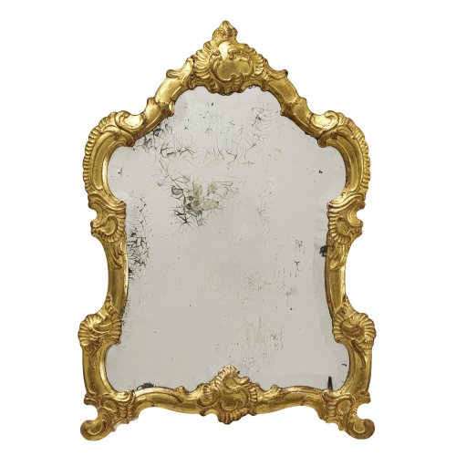 Kleiner Spiegel.  Holz, vergoldet. 57 x 39 cm.
