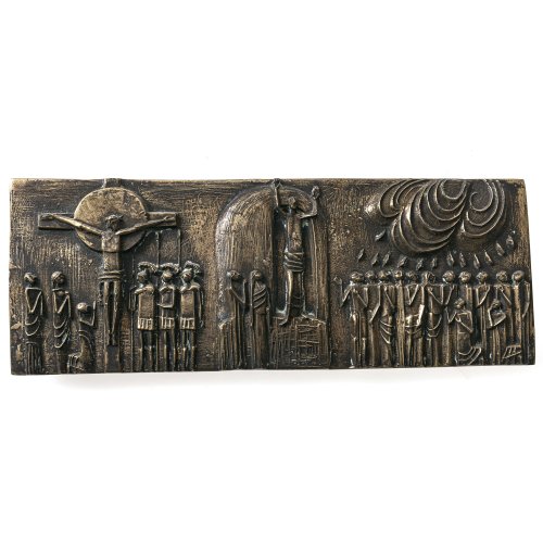 Reidel, Karl. Große Bronzeplakette. Darstellungen der Kreuzigung Jesu Christi, der Auferstehung Christi und des Pfingstwunders. Sign. und dat. 76. 10 x 27 cm. Patina, poliert.