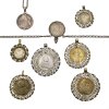 Konvolut Trachtenschmuck: Geschnürkette mit 6 Anhängern, 1 Kette mit Münzanhänger, 1 Gürtelhaken.