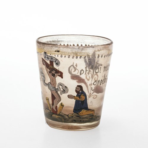 Kleiner Becher. Alpenländisch, 19. Jh. Farbloses Glas mit polychromer Emailmalerei, bez. 