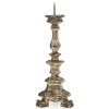 Altarleuchter. Holz, Silberfassung. Besch., rep. H. 45 cm.