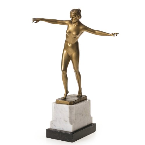 Schmidt-Hofer, Otto. Jungte nackte Tänzerin. Bronze, feuervergoldet. Sign. Auf Marmorsockel montiert. H. Bronze ca. 22 cm. Abrieb, minim. best.