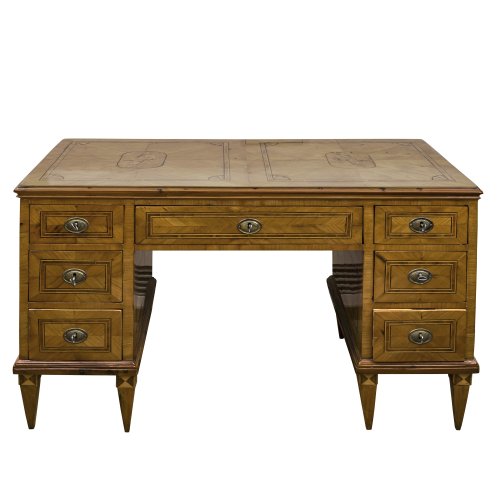 Damenschreibtisch. Um 1780. Kirschbaum und andere Furnierhölzer. Geradlinig, oberseitig zwei Füllungen mit Vogelmotiven. Leicht besch. 78 x 120 x 60 cm.