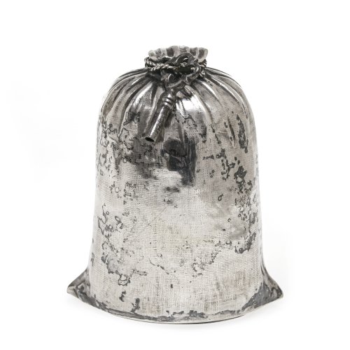 Geldsäckchen als Spardose. Silber, Wilm/Wilhelm Binder. H. 7,5 cm.