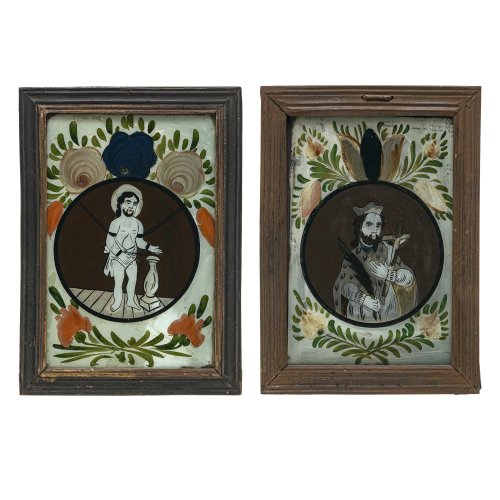 Zwei Hinterglasbilder. Raimundsreut. Christus an der Geißelsäule und hl. Johannes von Nepomuk. Tempera/Glas. Rest. Je ca. 27 x 18 cm.