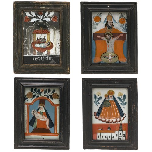 Vier Hinterglasbilder. Sandl/Buchers. Jesuskind in der Krippe liegend, Heilige Dreifaltigkeit, Pietà und Gnadenbild Maria Zell. Tempera/Glas. Leicht besch. Je ca. 18 x 12 cm.