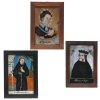 Drei Hinterglasbilder. Schlesien. Johan Hus, hl. Ignatius von Loyola, hl. Benedikt. Tempera/Glas. Rest., ein Glas mit Kratzspuren, eines mit Sprung. Je ca. 27 x 17 cm.