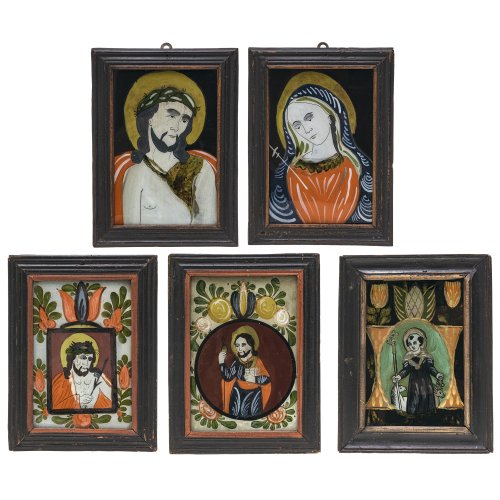 Fünf Hinterglasbilder. Raimundsreut. Hl. Leonhard, Heilige mit Buch und Christus mit der Dornenkrone. Tempera/Glas. Ein Glas mit Sprung, rest. Je ca. 18 x 13 cm.