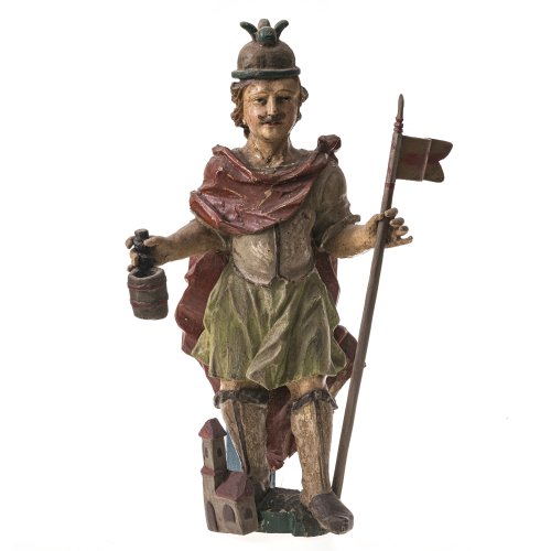 Hl. Florian. Böhmen. Holz, übergangene Farbfassung. Als Wandfigur gearbeitet, rückseitig gehöhlt. Besch. H. 69 cm.