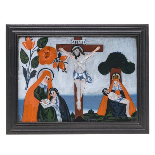 Hinterglasbild. Sandl/Buchers. Christus am Kreuz, flankiert vom Gnadenbilder Maria Taferl bzw. Mutter Anna mit Maria. Tempera/Glas. Rest. 28,5 x 39,5 cm.