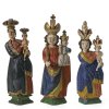 Drei Holzscheitelfiguren. Wallfahrtsmaria mit Kind. Holz, Farbfasung. Tw. besch., rest. , eine Kreuzbekrönung fehlt. H. je ca. 27 cm.