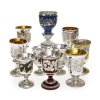 Zehn Kelchgläser. Bauernsilber, Glas, tw. mit Überfang. H. 12-16,5 cm.